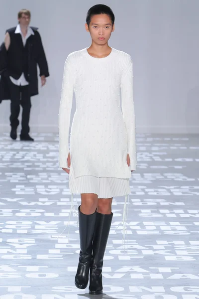Look 12